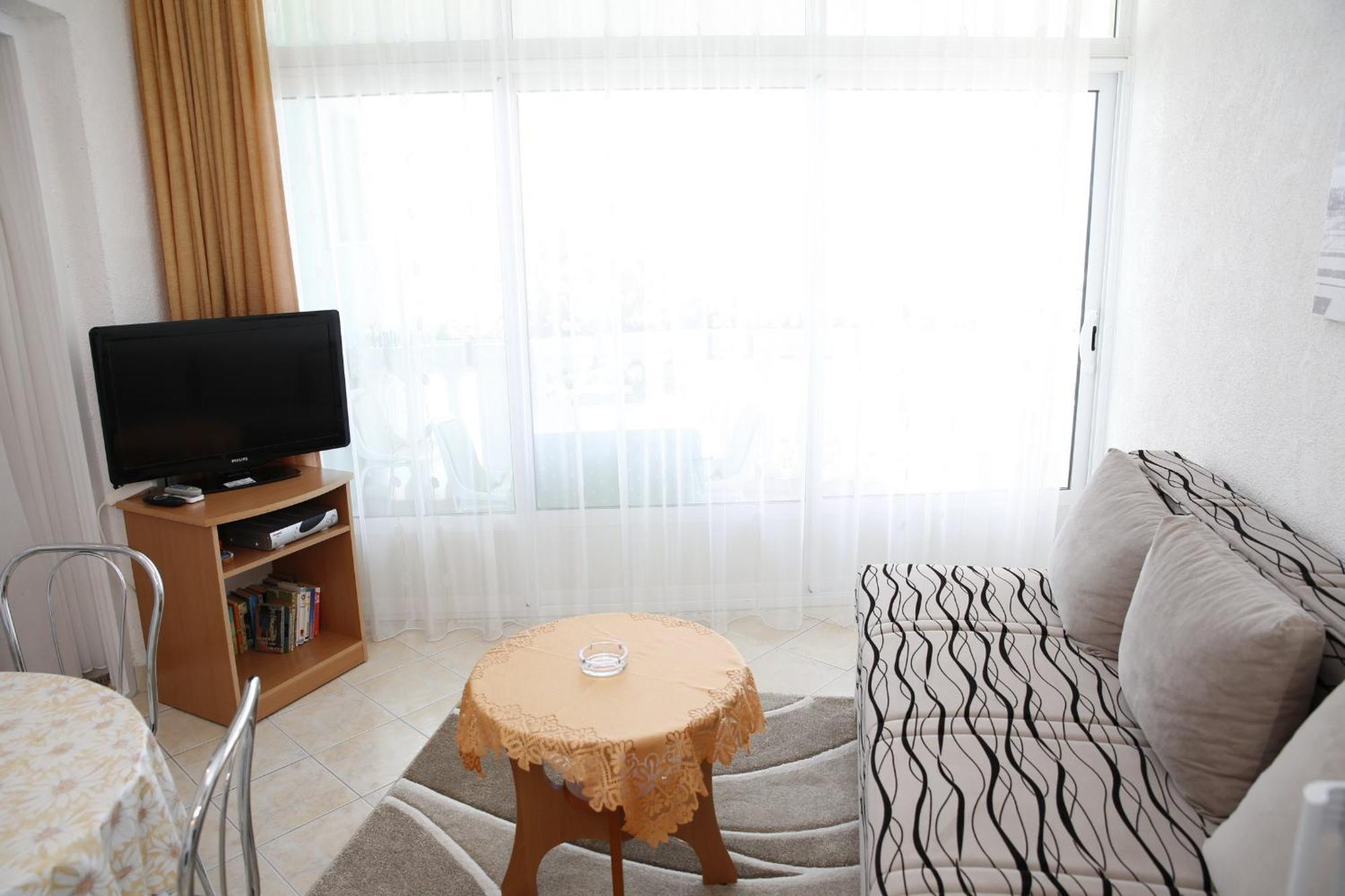Apartments Katarine Zrinske Водице Екстер'єр фото