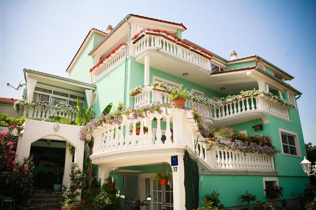 Apartments Katarine Zrinske Водице Екстер'єр фото