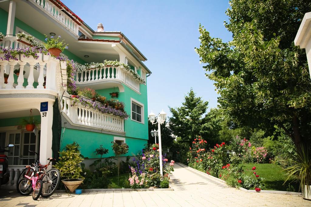 Apartments Katarine Zrinske Водице Екстер'єр фото